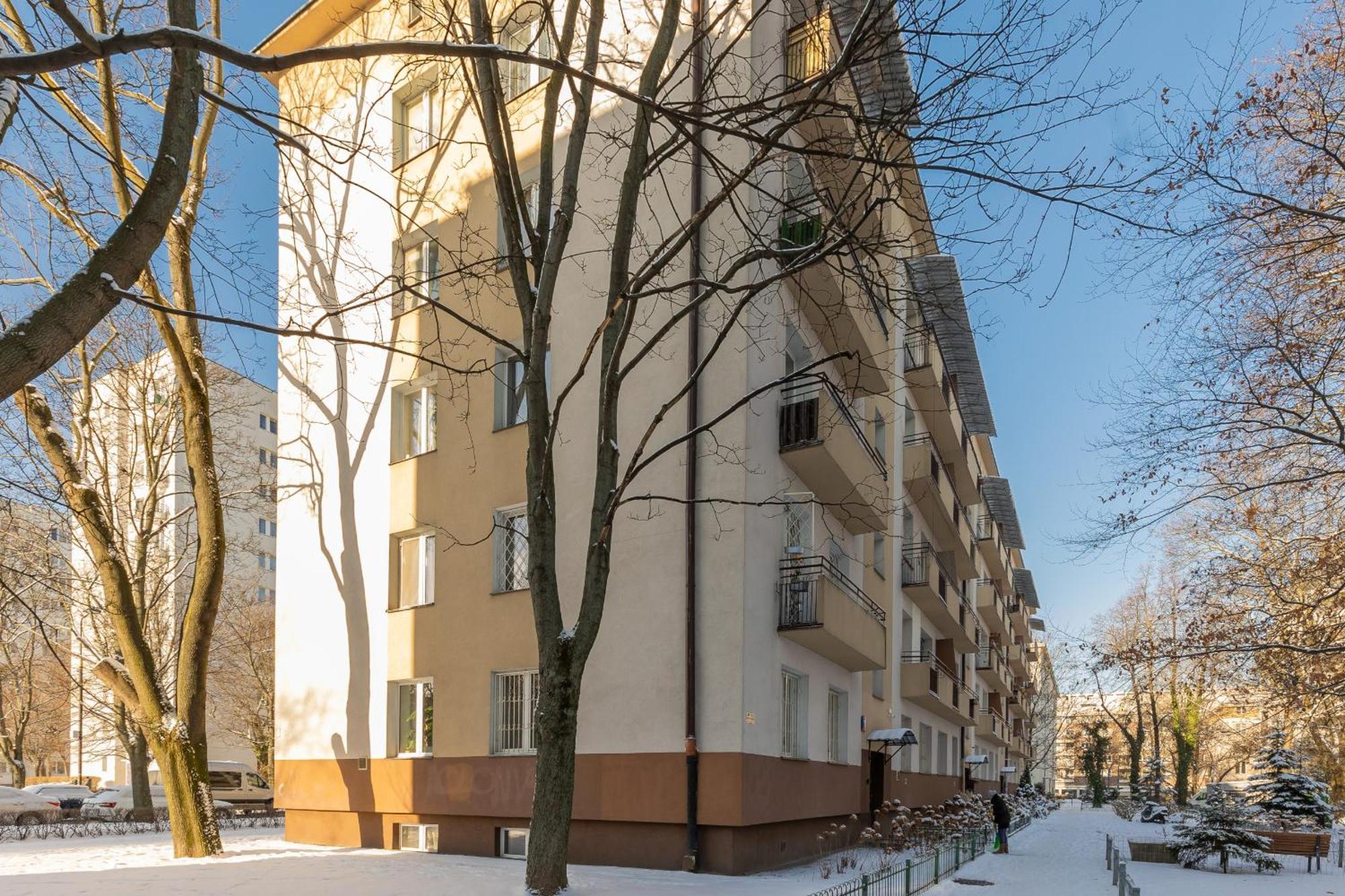 Apartament Bright And Quiet Studio With Balcony In The Center Of By Renters